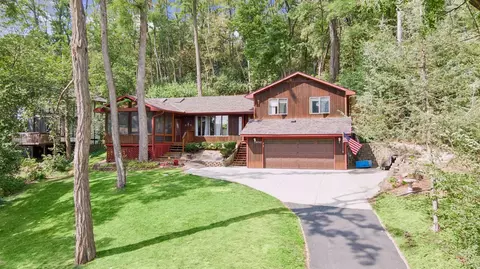 16042 6th St N, Lakeland, MN 55043