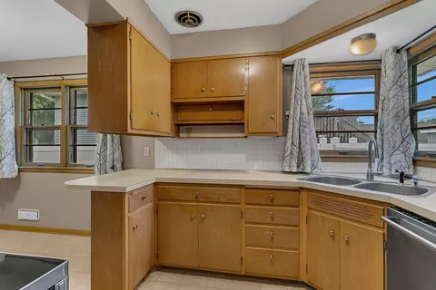 Kitchen - 745 27th Ave N, Saint Cloud, MN 56303 photo 1 of 3
