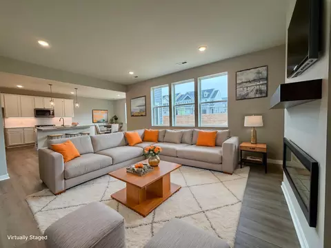 4979 Airlake Drive Dr, Woodbury, MN 55129