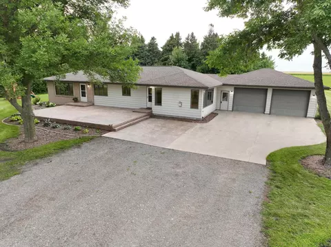 4910 210th Ave SE, Lake Lillian, MN 56253