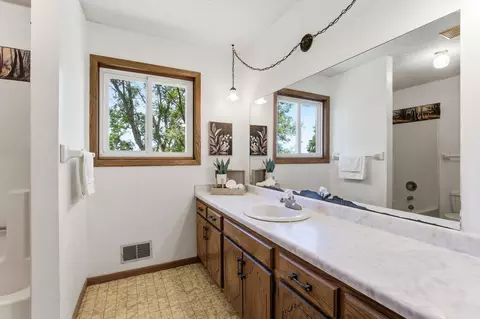 Bath - 7435 Kurt St, Loretto, MN 55357 photo 1 of 3