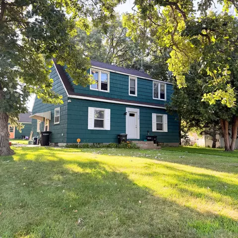 314 7th St NE, Little Falls, MN 56345