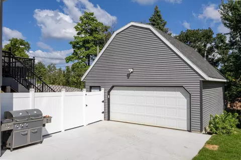 4025 7th Pl NW, Rochester, MN 55901