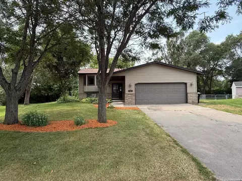 107 Chestnut Cir, Big Lake, MN 55309