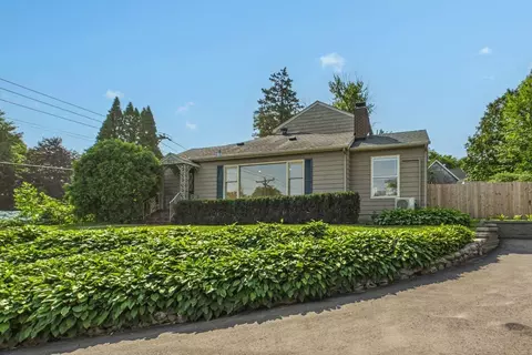 Exterior - 542 3rd Ave, Excelsior, MN 55331 photo 5 of 7