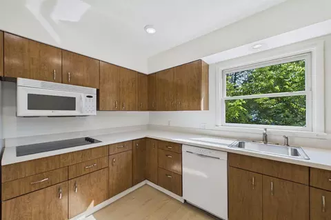 Kitchen - 542 3rd Ave, Excelsior, MN 55331 photo 3 of 3