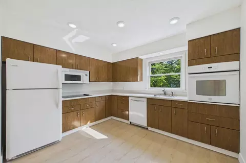Kitchen - 542 3rd Ave, Excelsior, MN 55331 photo 2 of 3
