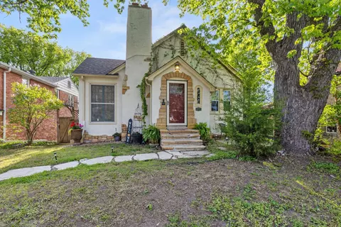 1136 Xerxes Ave S, Minneapolis, MN 55405