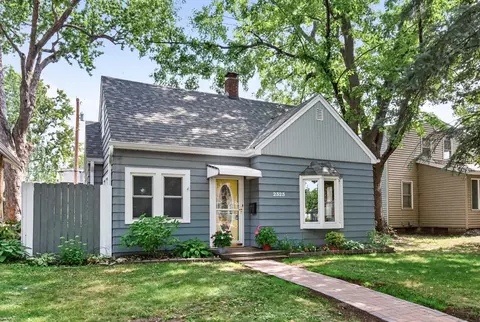 2323 Standish St, Saint Paul, MN 55108