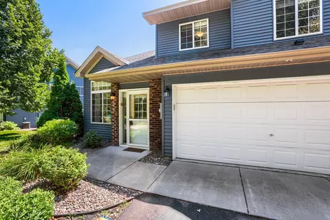 2108 Willow Cir, Hugo, MN 55038 photo 3