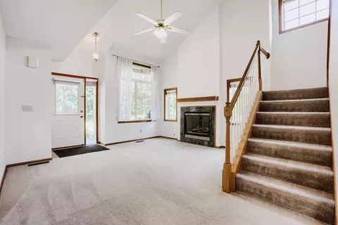2108 Willow Cir, Hugo, MN 55038 photo 4