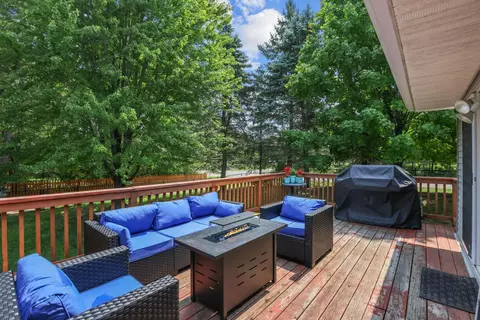 7600 Palomino Ln, Lino Lakes, MN 55014