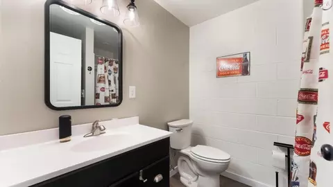 Bath - 308 23rd St SE, Willmar, MN 56201 photo 2 of 2