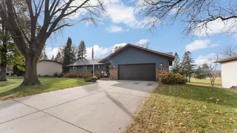 Exterior - 308 23rd St SE, Willmar, MN 56201 photo 4 of 8