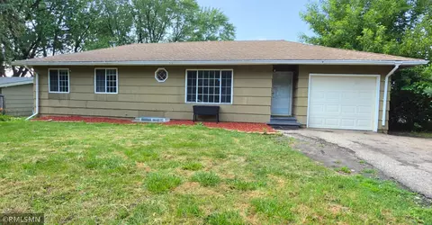 1306 Woodhill Rd, Burnsville, MN 55337