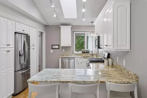 Kitchen - 3696 Widgeon Way, Eagan, MN 55123 photo 3 of 4