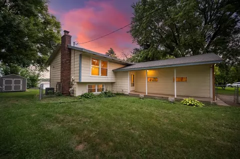 7 Lakeview Terrace Blvd, Waconia, MN 55387
