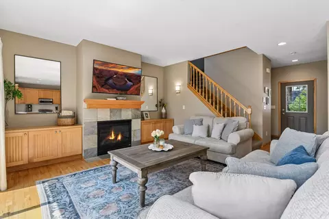 Living - 5757 Sunset Rd, Mound, MN 55364 photo 2 of 4