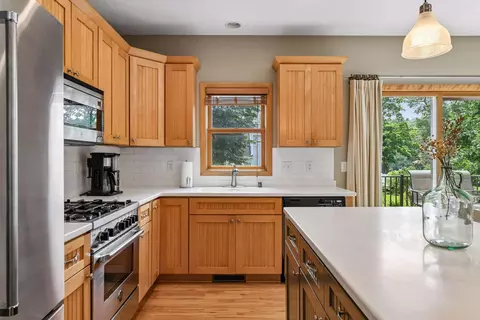 Kitchen - 5757 Sunset Rd, Mound, MN 55364 photo 4 of 6
