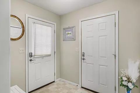 Entry Way - 59 Brighton Path, Hudson, WI 54016 photo 1 of 2
