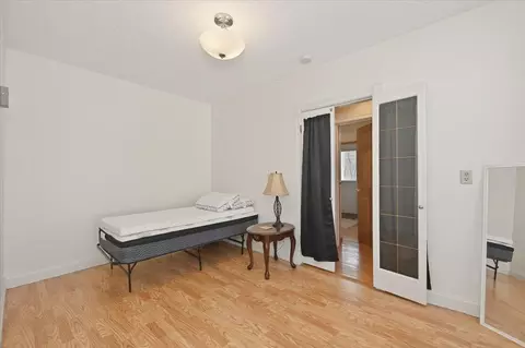 Bedroom - 1727 E Superior St, Duluth, MN 55812 photo 4 of 8