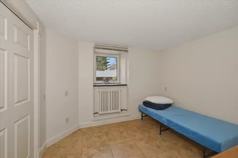 Bedroom - 1727 E Superior St, Duluth, MN 55812 photo 7 of 8