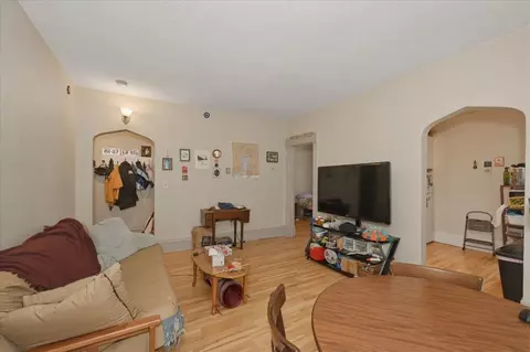 Living - 1727 E Superior St, Duluth, MN 55812 photo 4 of 4
