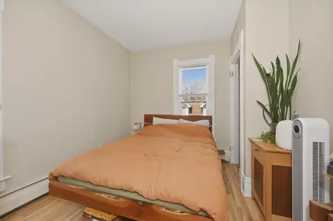 Bedroom - 1727 E Superior St, Duluth, MN 55812 photo 3 of 8