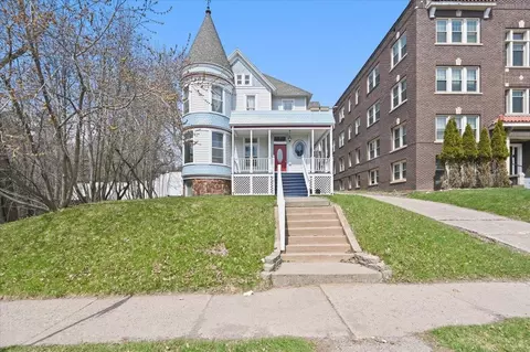 Exterior - 1727 E Superior St, Duluth, MN 55812 photo 8 of 9