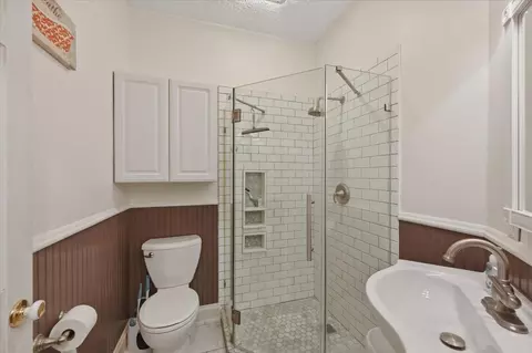 Bath - 1727 E Superior St, Duluth, MN 55812 photo 1 of 4