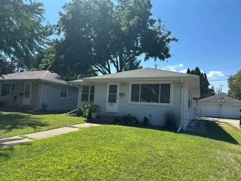 457 18th Ave N, South Saint Paul, MN 55075