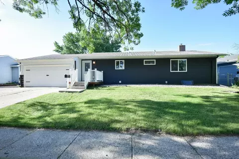 120 8th Ave E, West Fargo, ND 58078