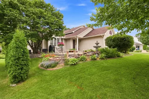 2003 Ponds Way, Shakopee, MN 55379