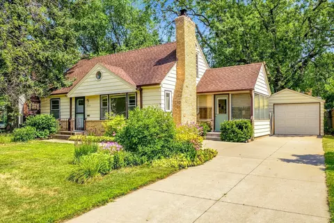 4909 W Upland Crst, Columbia Heights, MN 55421