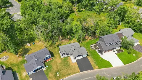 425 Knollwood Ave, Saint Croix Falls, WI 54024
