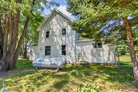 Exterior - 401 Wright St, Palisade, MN 56469 photo 4 of 5