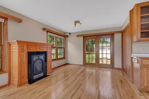 Living - 523 6th Ave N, Cold Spring, MN 56320 photo 4 of 9