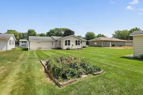 Exterior - 523 6th Ave N, Cold Spring, MN 56320 photo 4 of 7