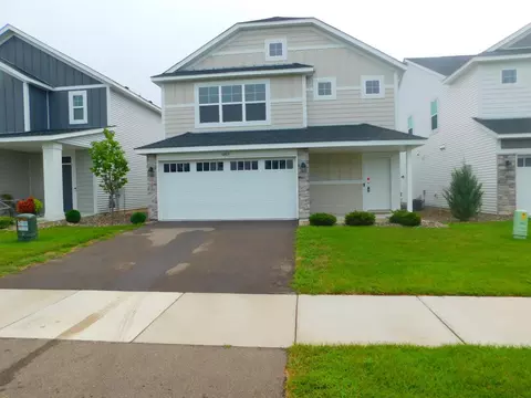 6869 101st St S, Cottage Grove, MN 55016
