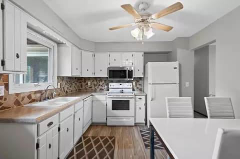 6364 Dawn Way, Inver Grove Heights, MN 55076