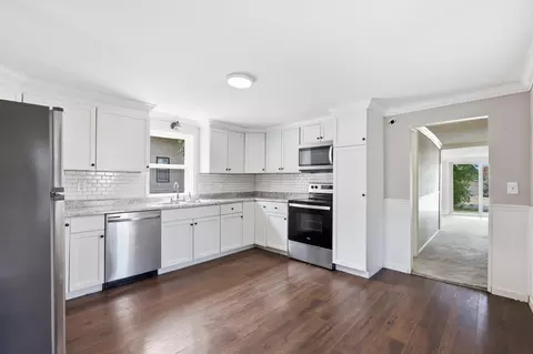 538 Jackson Ave NW, Elk River, MN 55330