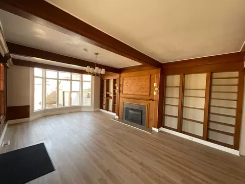 Living - 321 7th St SW, Willmar, MN 56201 photo 4 of 8