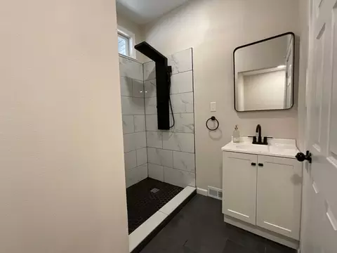 Bath - 321 7th St SW, Willmar, MN 56201 photo 3 of 8