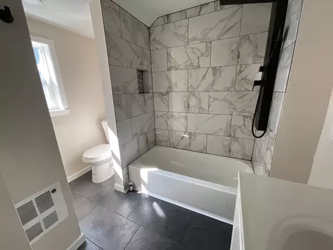 Bath - 321 7th St SW, Willmar, MN 56201 photo 5 of 8