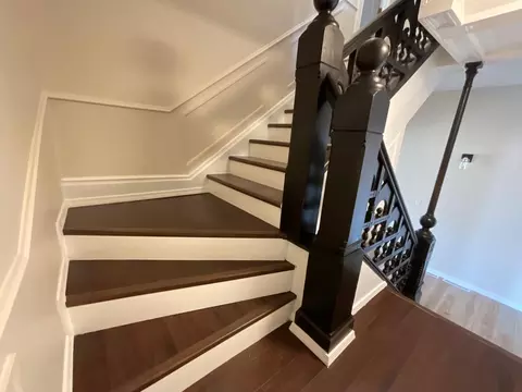 Entry Way - 321 7th St SW, Willmar, MN 56201 photo 3 of 10