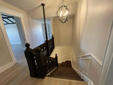 Entry Way - 321 7th St SW, Willmar, MN 56201 photo 4 of 10