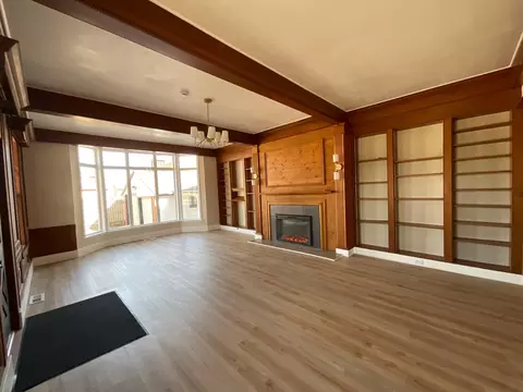 Living - 321 7th St SW, Willmar, MN 56201 photo 2 of 8