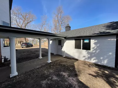 Exterior - 321 7th St SW, Willmar, MN 56201 photo 6 of 6