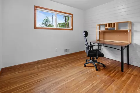 Bedroom - 1702 14th Ave S, Saint Cloud, MN 56301 photo 8 of 13