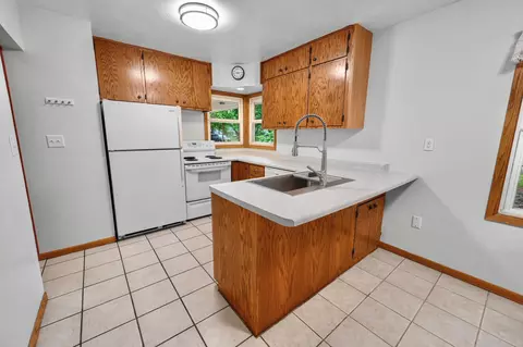 Kitchen - 1702 14th Ave S, Saint Cloud, MN 56301 photo 3 of 5